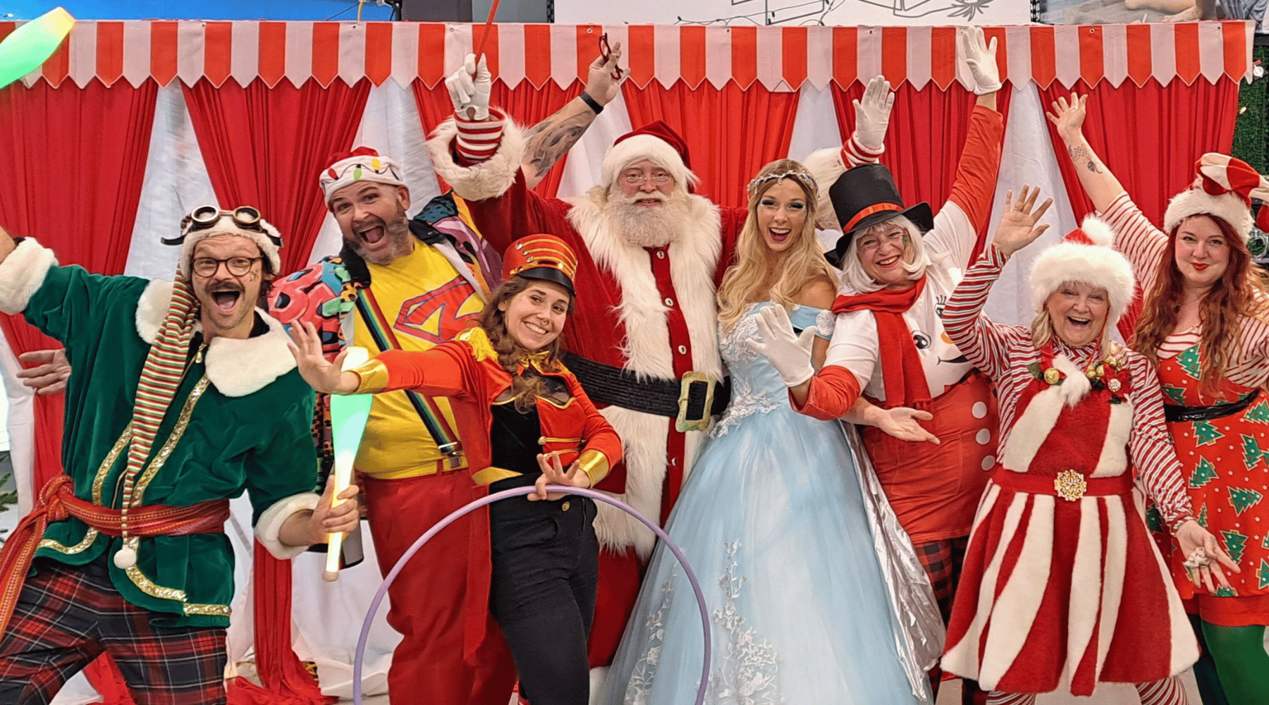 Une partie de la troupe JDO réunie lors d’un événement de Noël.
